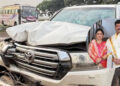 Rajshree Dhananjay Munde car accident at Sortapwadi on Pune Solapur highway